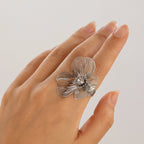 Delicate Large Flower Band Ring silver