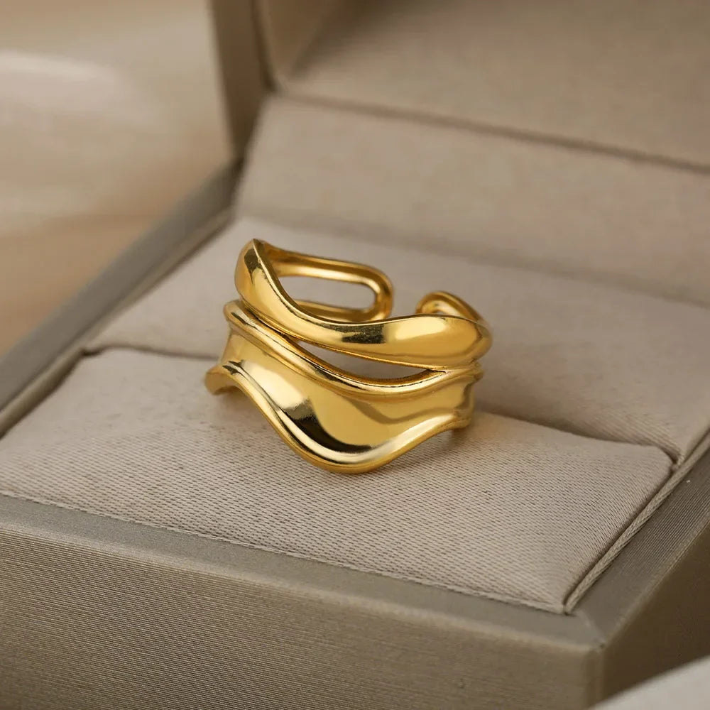 Water Drop Style Ring Band Gold