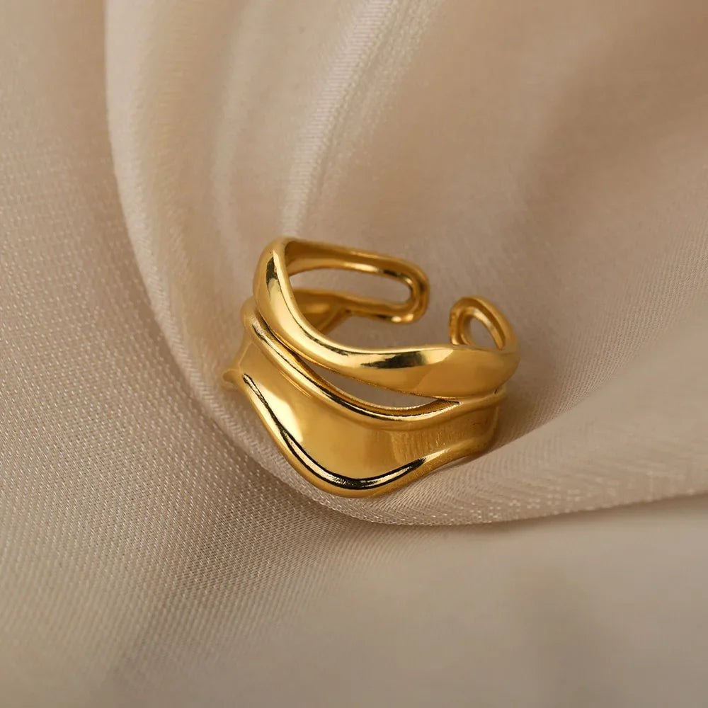 Water Drop Style Ring Band Gold