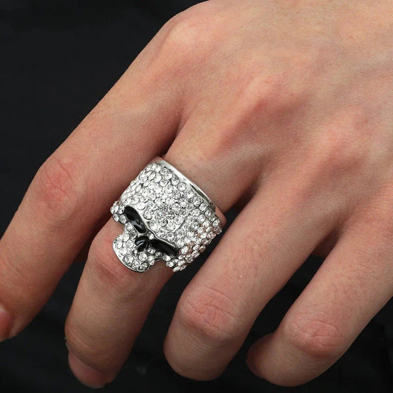 Bague Anneau Tête de Mort en Strass