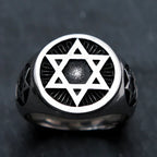 Anillo con estrellas de David grabadas, símbolo judío 