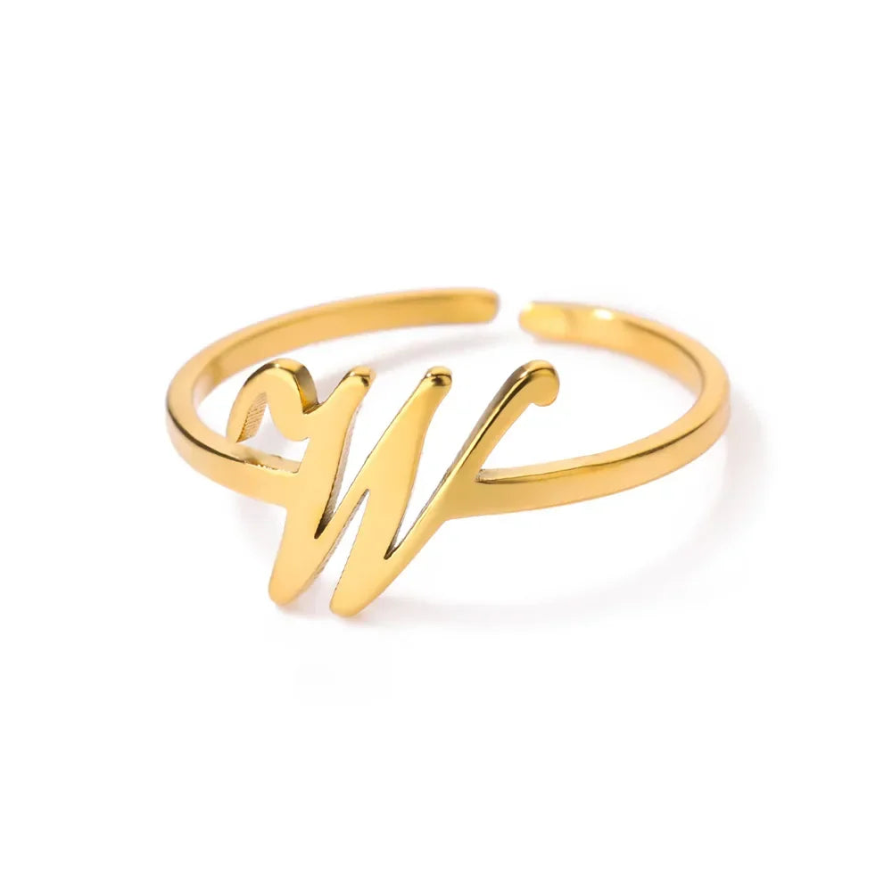 Bague fine personnalisée avec initiale w