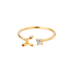 Bague fine pour femme personnalisée avec initiale l