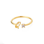 Anillo fino para mujer con inicial - letra 