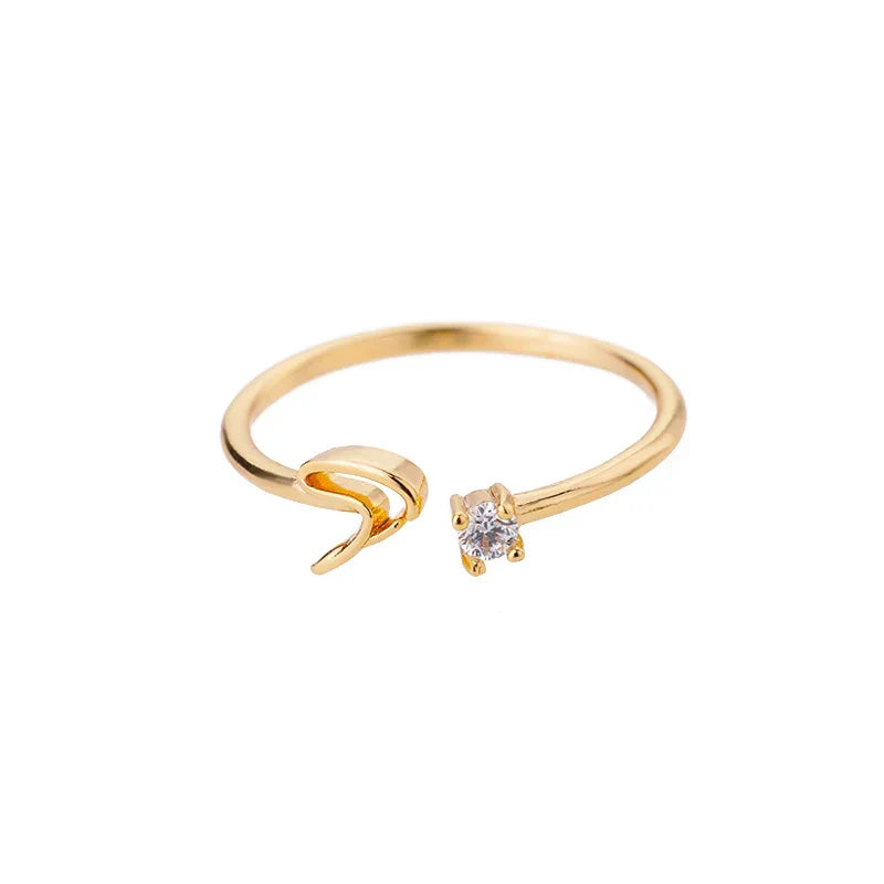 Anillo fino para mujer con inicial - letra 