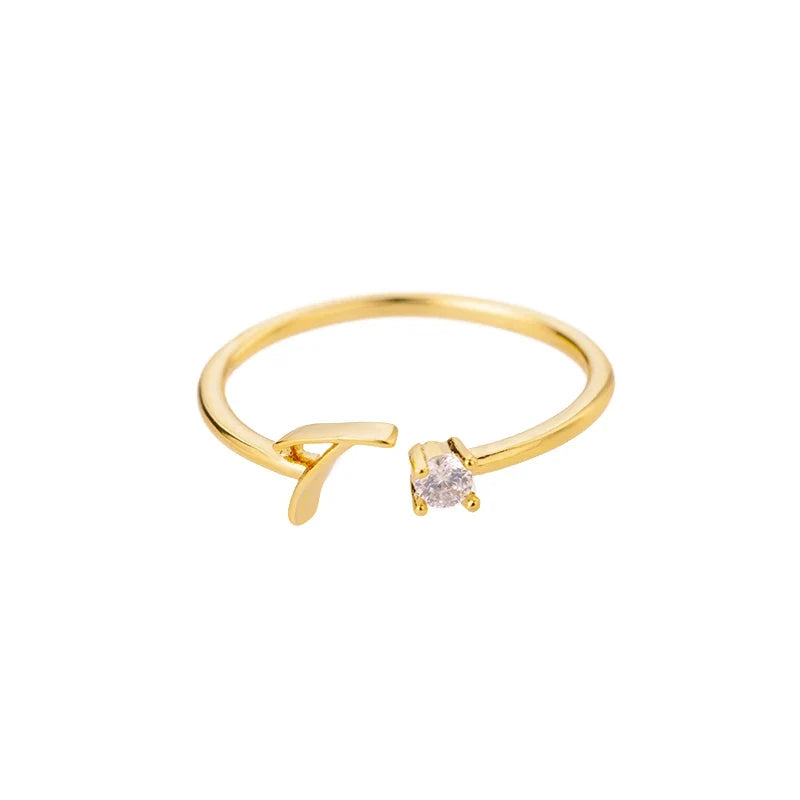 Bague fine pour femme personnalisée avec initiale t