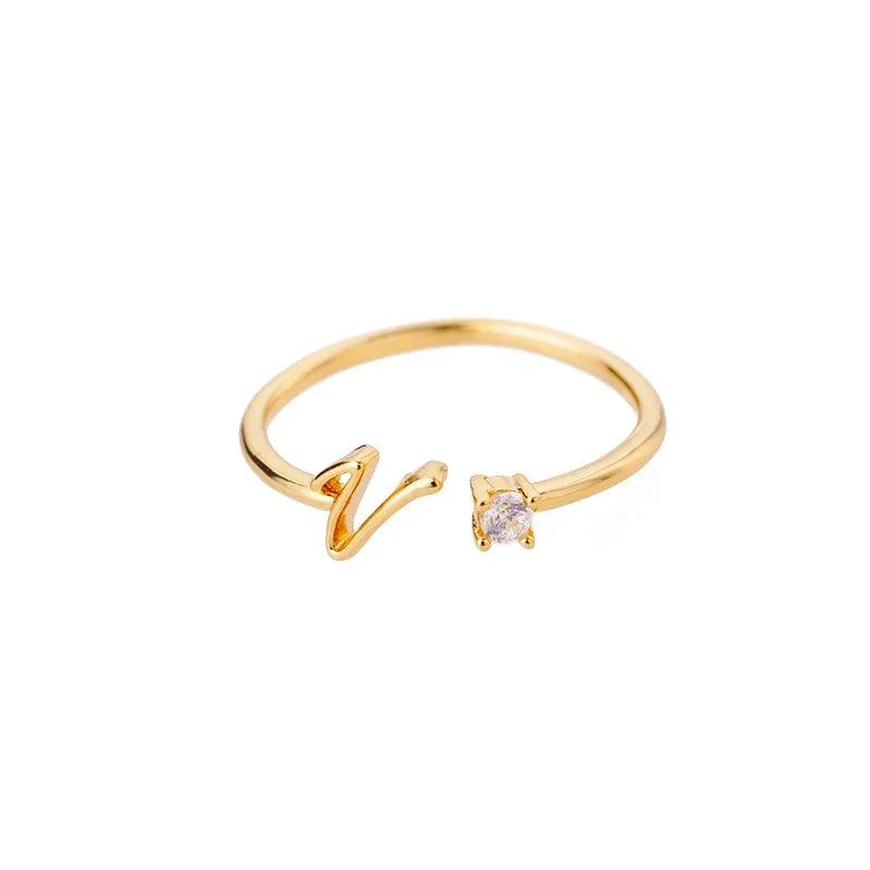 Bague fine pour femme personnalisée avec initiale v