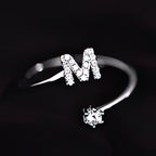 Bague initiale femme - lettre m