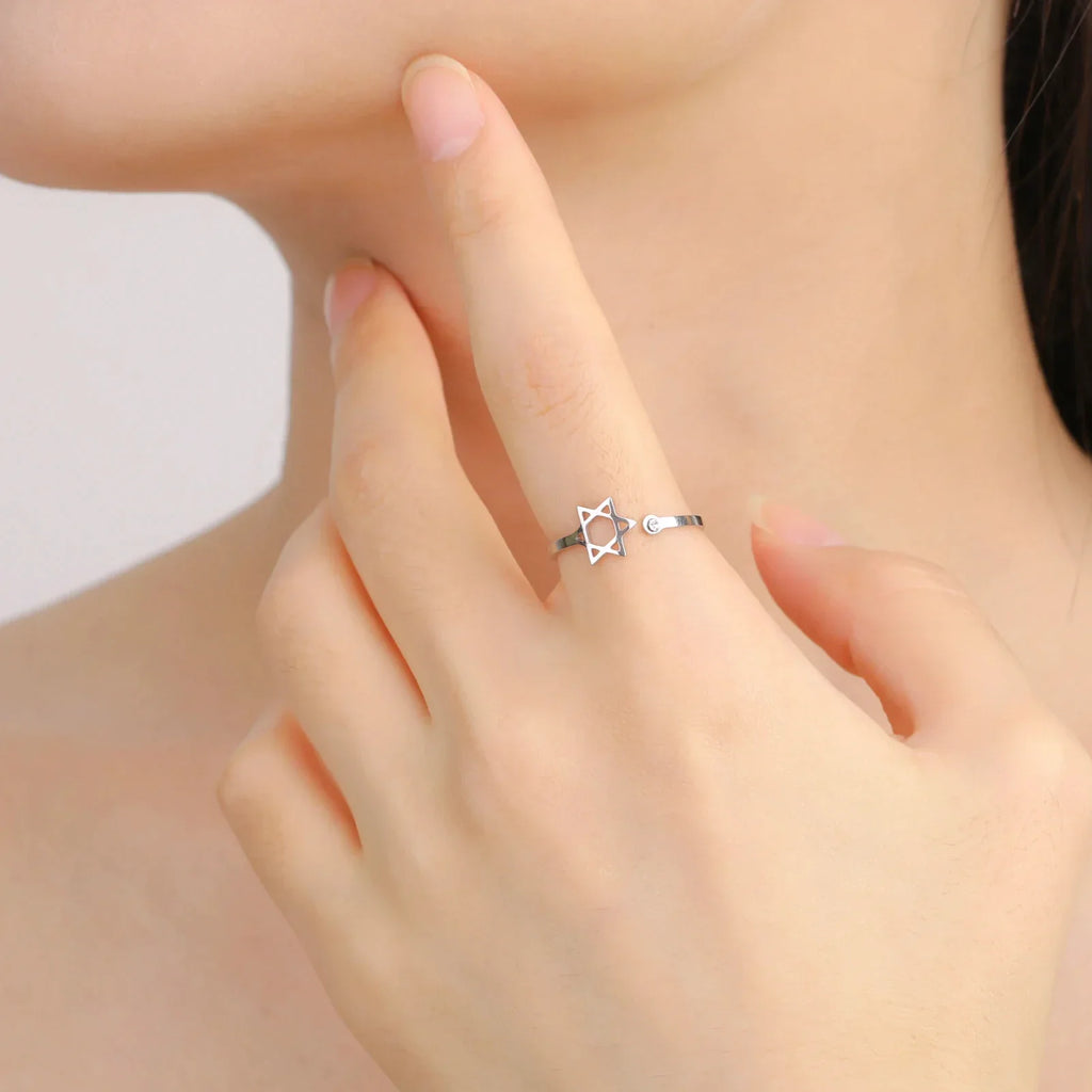 Bague ouverte avec l'étoile de David symbolique juive argent