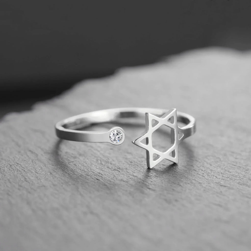 Open ring with the symbolic Jewish Star of David