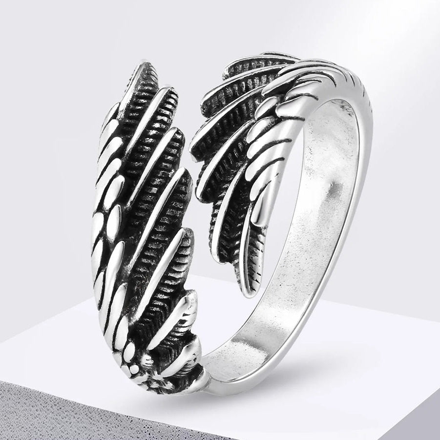 Bague plume argentée pour homme