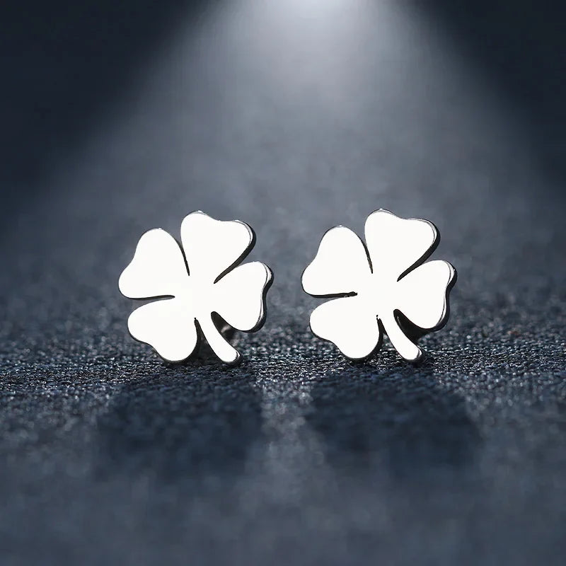 Boucles d'Oreilles Clou avec Trèfle à 4 Feuilles Porte Bonheur argent