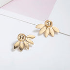 Pendientes de Botón Media Flor Dorada