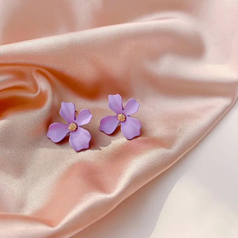 Pendientes de Clavo Flor Cuatro Pétalos violeta