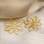 Boucles d'Oreilles Clou Fleurs Asymétriques or
