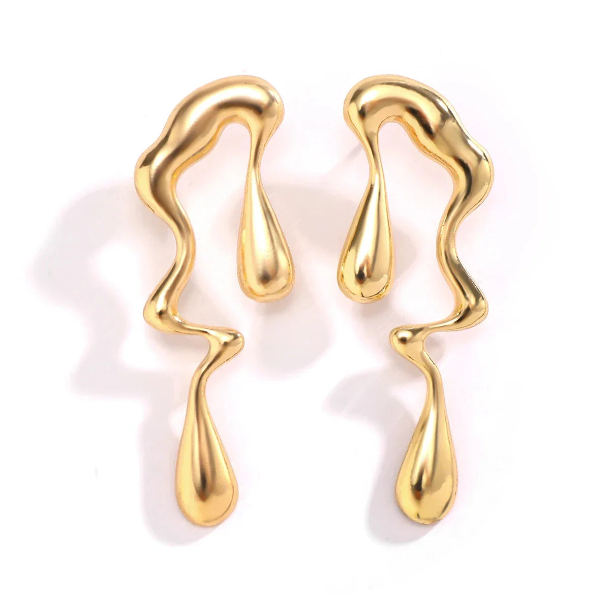 Pendientes de botón Gota de Agua Asimétrica oro