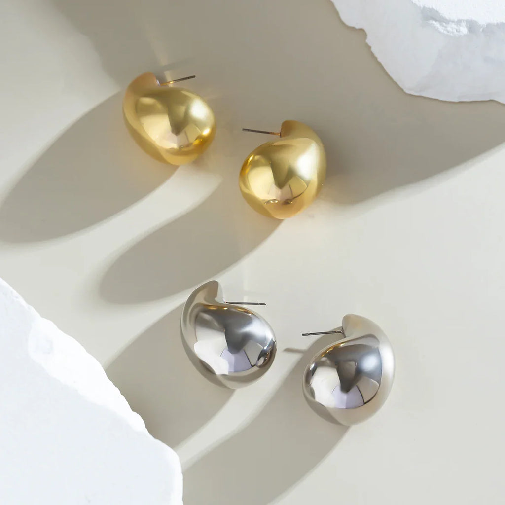 Pendientes de Clavo Gota de Agua Grande plata