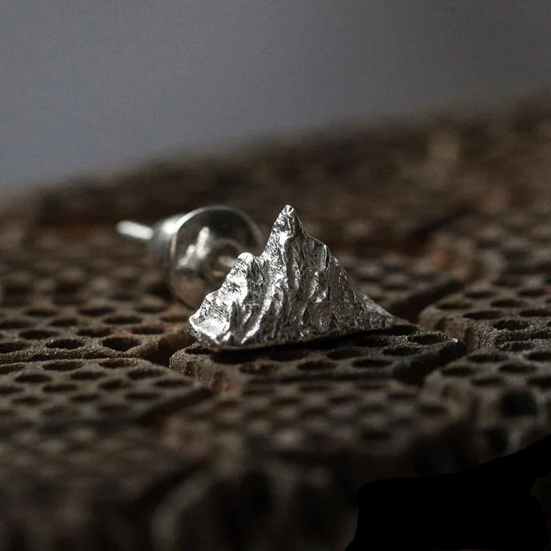 Silver Mountain Stud Earrings


Material: steel


Colors: silver


Size: 1 cm in diameter (see image)


Guaranteed hypoallergenic, suitable for men, women, boys, or girls


Highly crafted product