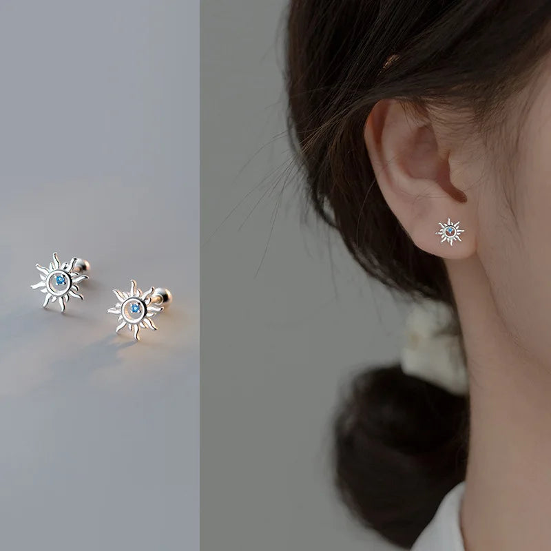 Boucles d'Oreilles Clou Soleil avec Zircon