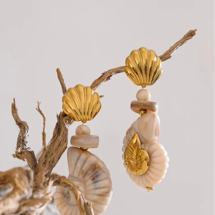 Boucles d'oreilles coquillage vintage