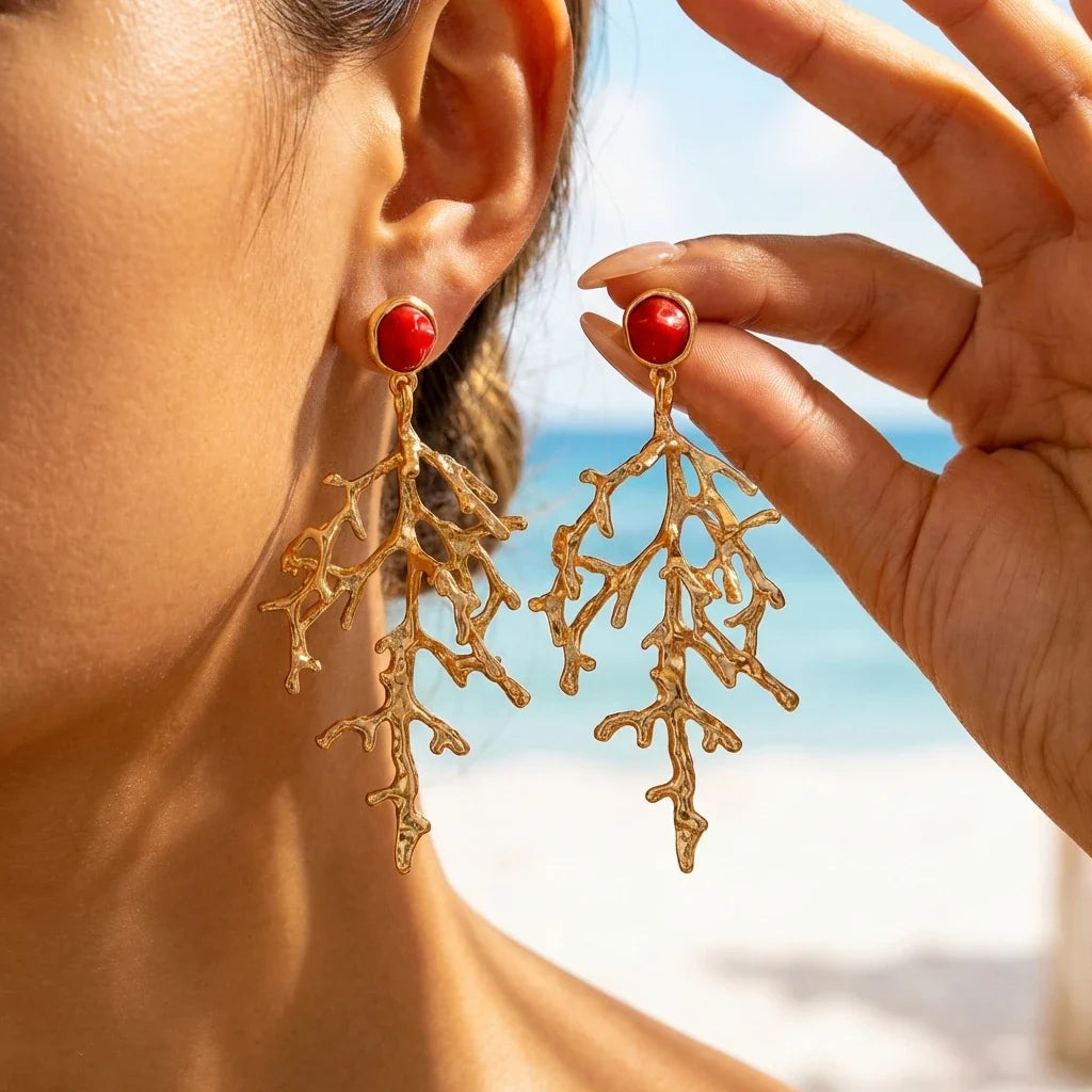 Boucles d'oreilles corail dorées