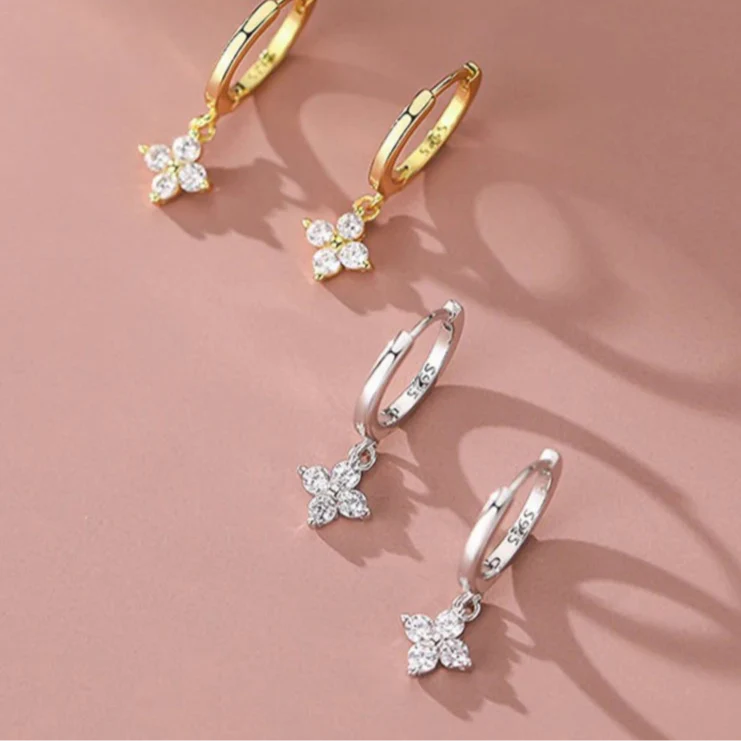 Pendientes de Aro Flor de Circonio plata