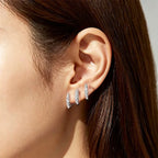 Boucles d'oreilles élégantes avec strass à trois griffes