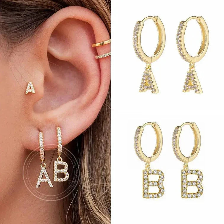 Boucles d'oreilles créoles avec initiale femme a