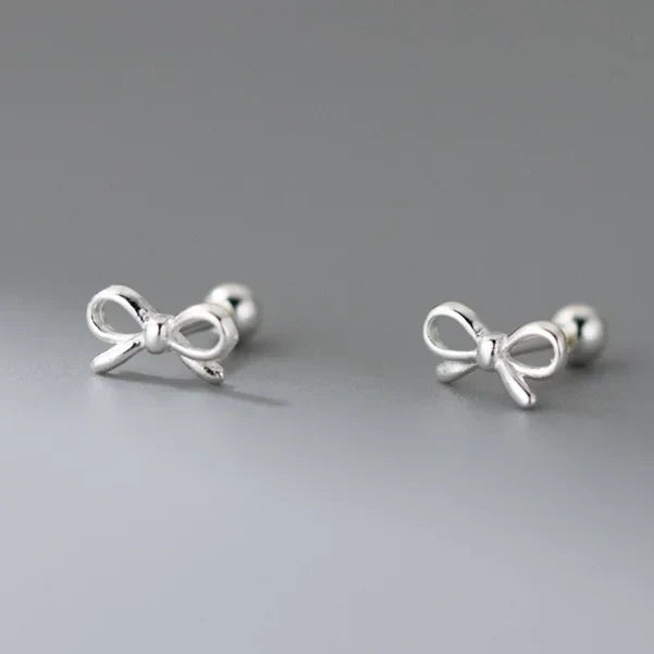 Boucles d'oreilles minimalistes noeud papillon argent