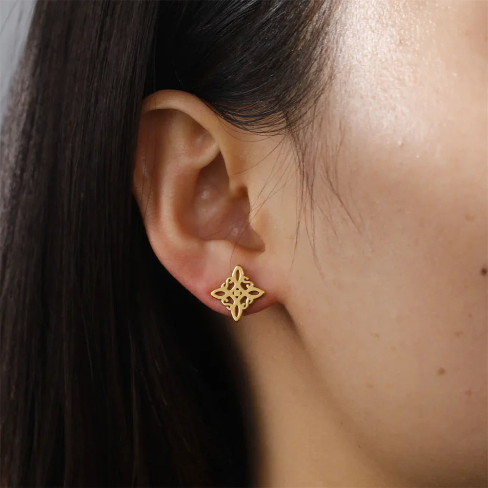 Witch's Knot Earrings Women's Wiccan Protection Studs Gold