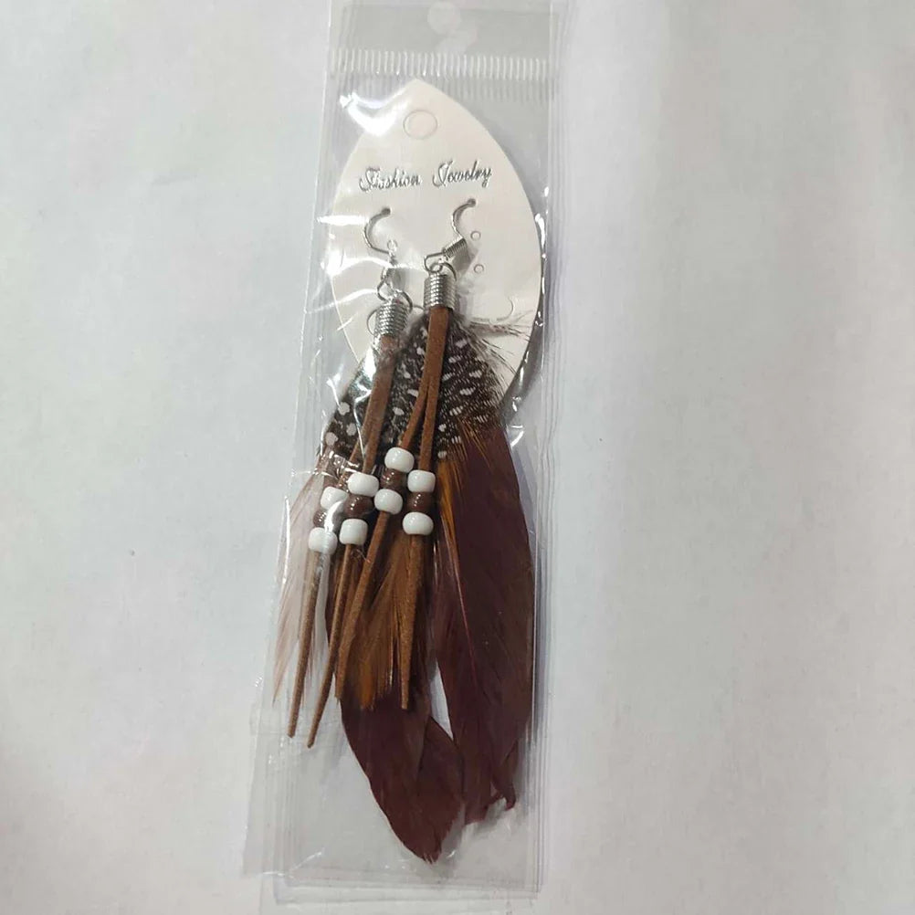 Boucles d'oreilles plumes style Apaches marron 