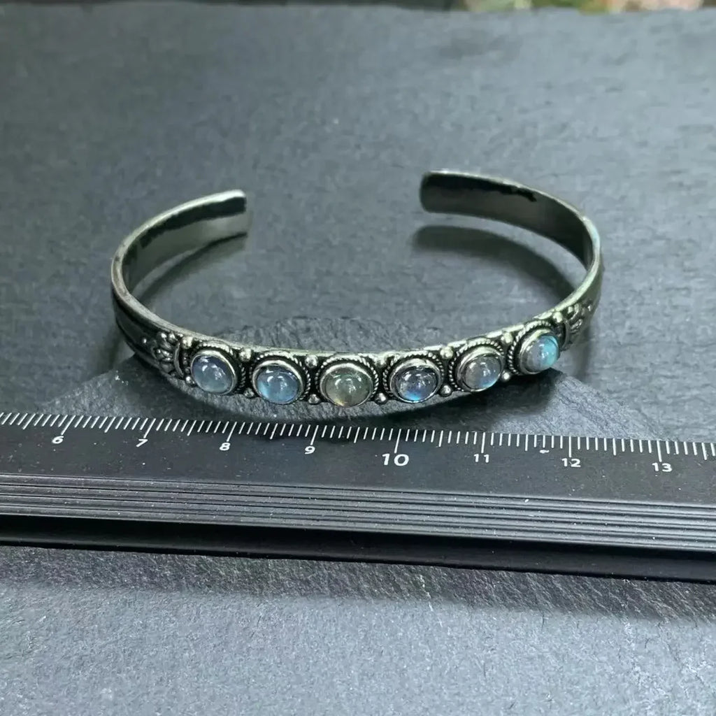 Pulsera con Piedras de Luna