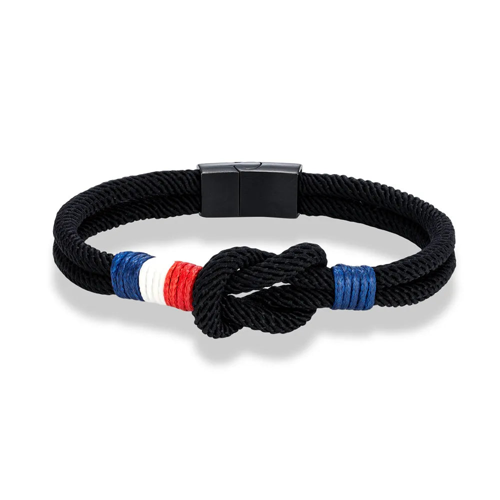 Bracelet with nautical knot in rope