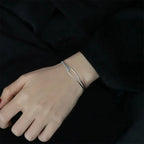 Bracelet avec noeud au style moderne