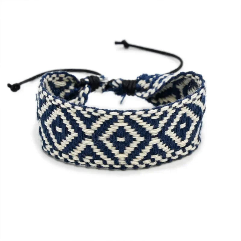 Handmade geometric-pattern Brazilian bracelet