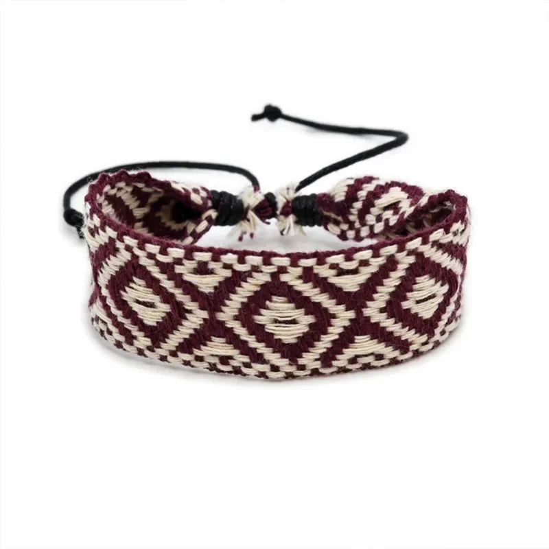 Handmade geometric-pattern Brazilian bracelet