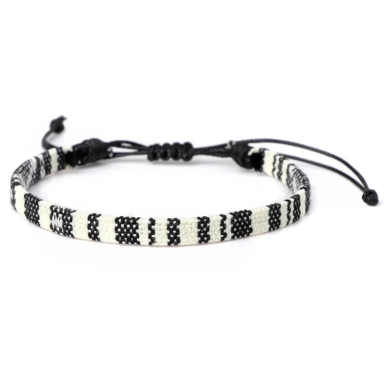 Pulsera brasileña de amistad tejida a mano 