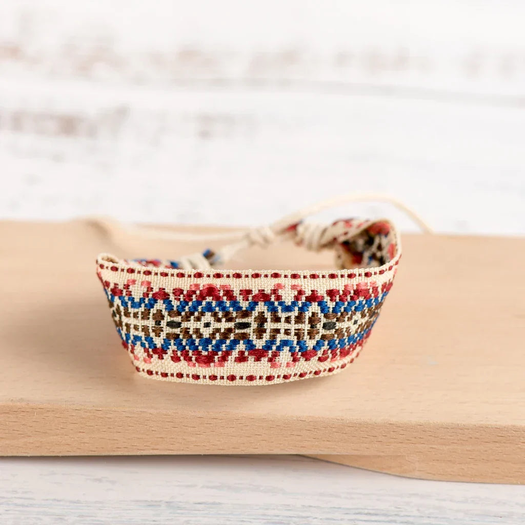 Bracelet Brésilien Boho Brodé Fait Main bleu 