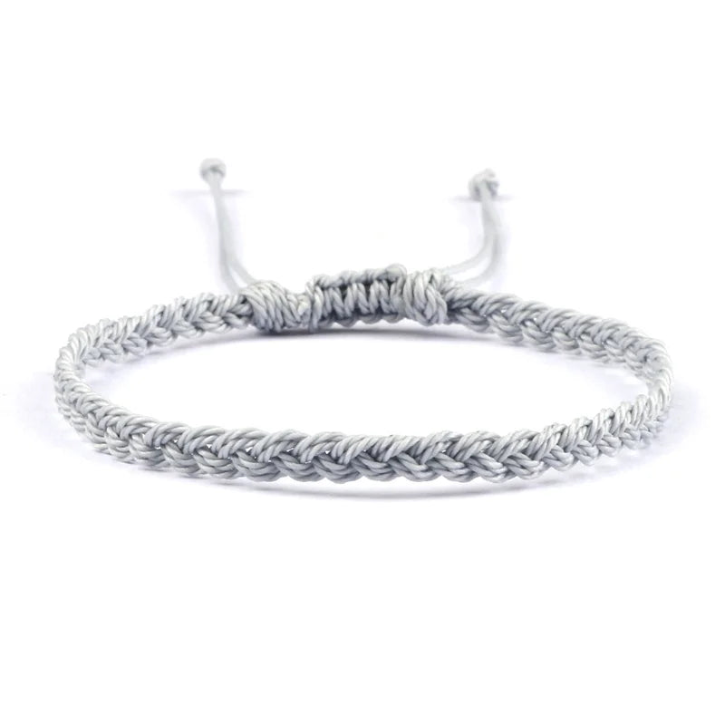 Pulsera brasileña fina y ajustable 