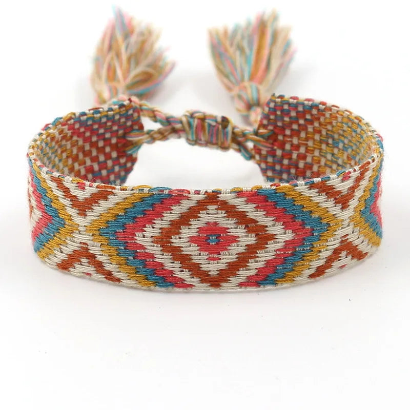 Wide Brazilian bracelet with geometric patterns