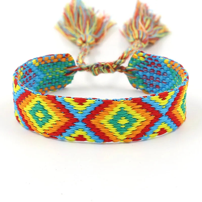 Wide Brazilian bracelet with geometric patterns