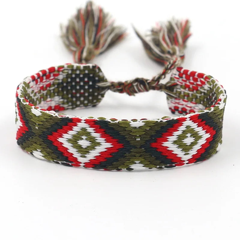 Wide Brazilian bracelet with geometric patterns