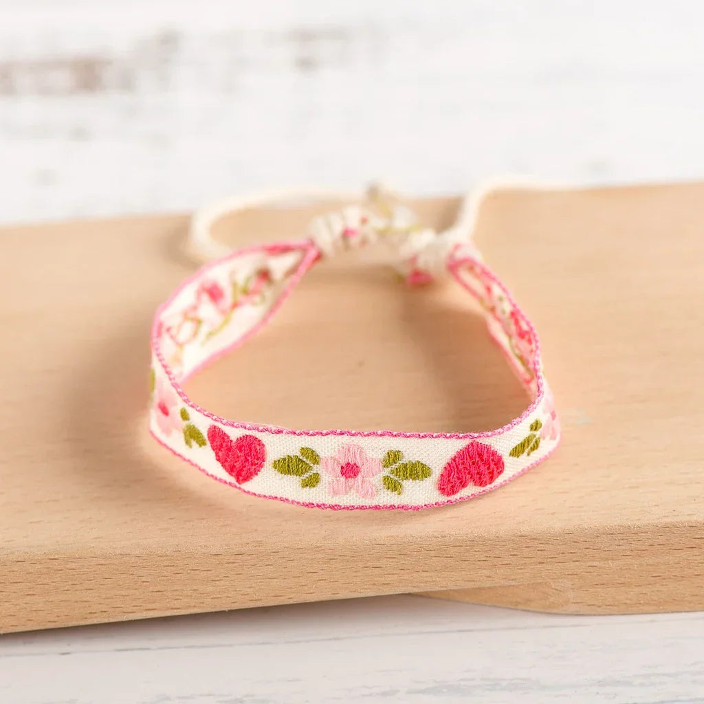 Brazilian-style summer bracelet