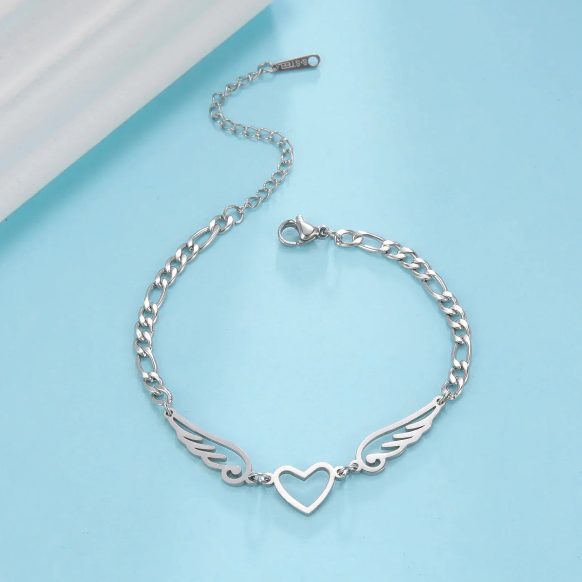 Heart and angel wings bracelet