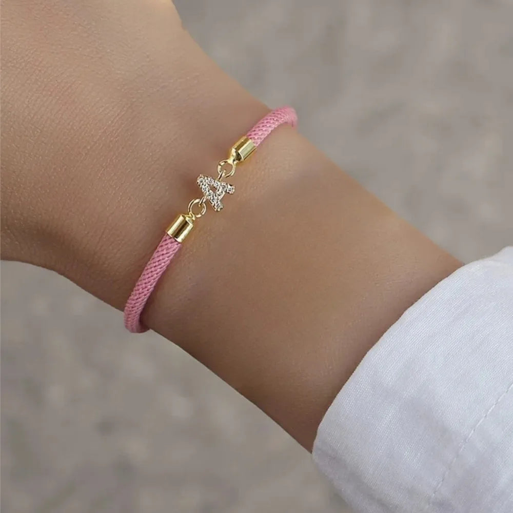 Bracelet coloré avec initiale en strass - lettre