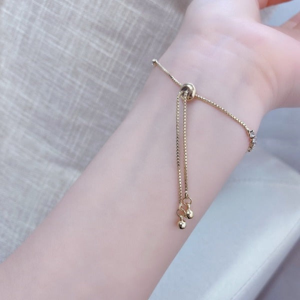 Moon Crescent Women's Zircon Chain Bracelet
