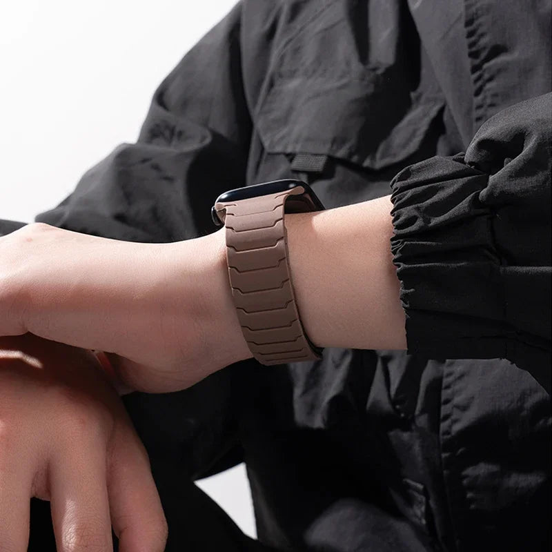 Bracelet de remplacement aimanté pour Apple Watch