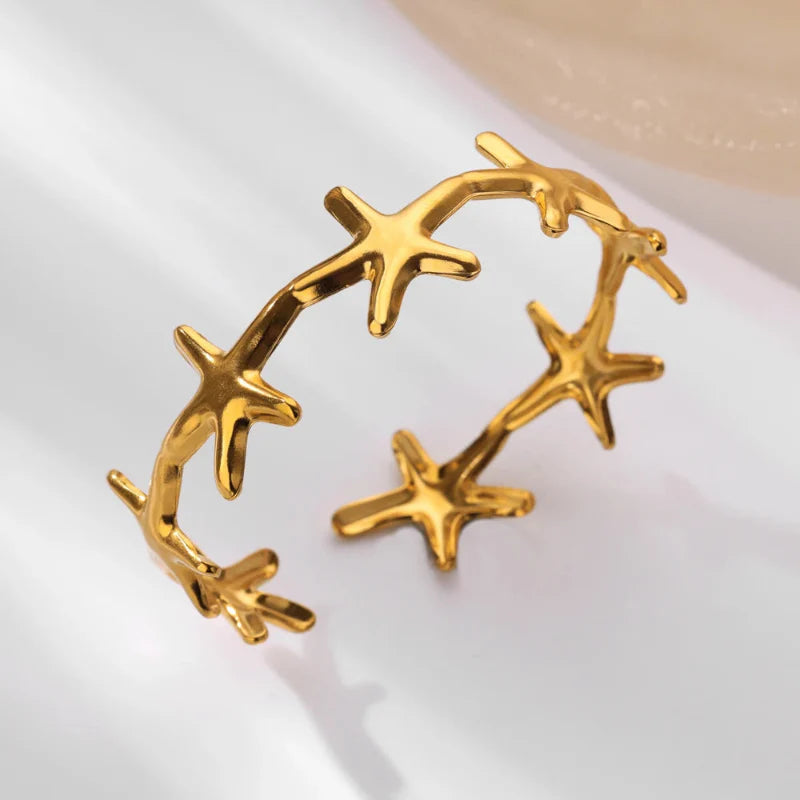 Elegant Shells Starfish and Scallop Starfish Gold Bracelet