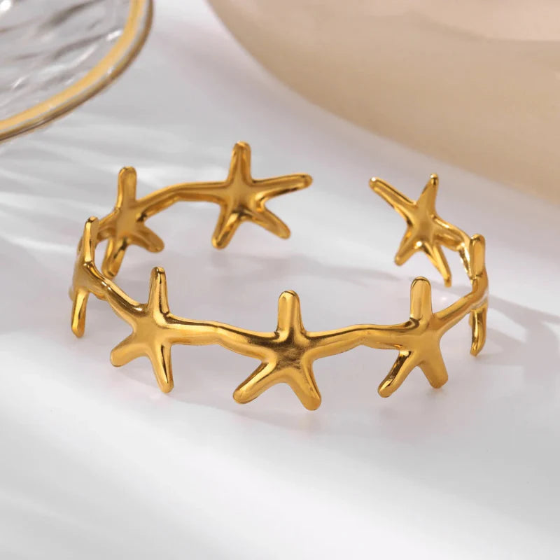 Elegant Shells Starfish and Scallop Starfish Gold Bracelet