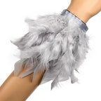 Feather bracelet with a delicate, airy feel 